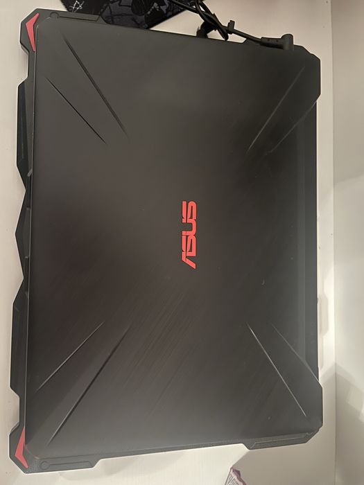 Vând ASUS TUF Gaming FX505G