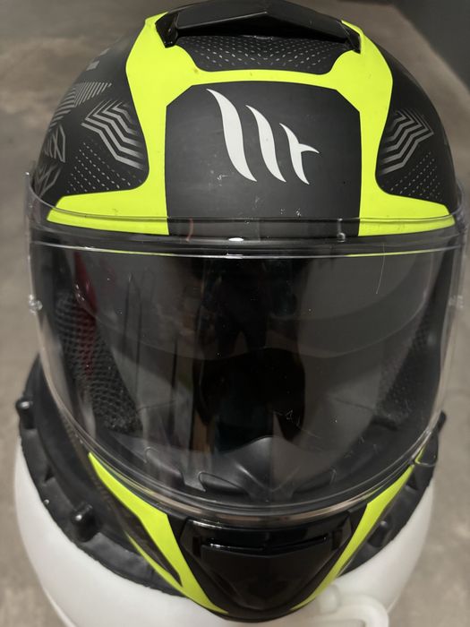 Каски за мотористи