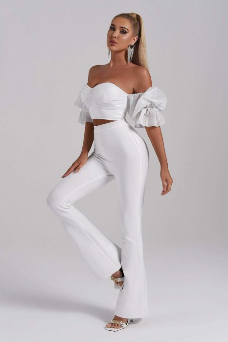 Стилен дамски комплект в бяло Bella Barnett XS