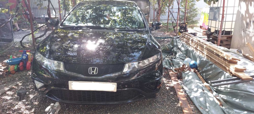 Dezmembrez , Piese Honda Civic Facelift 2010