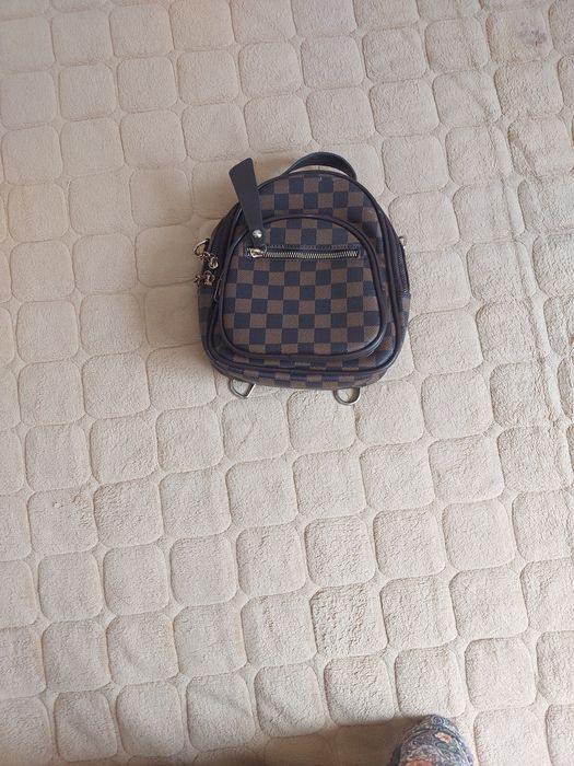 Продам красивый рюкзак