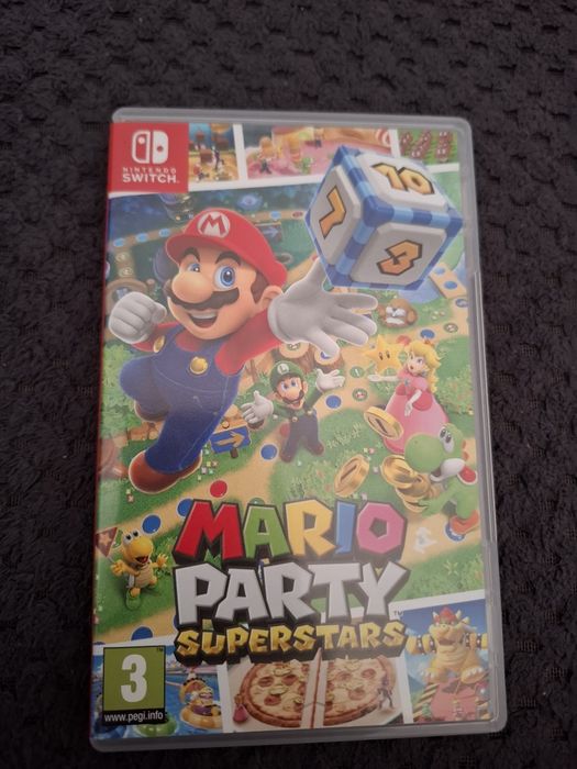 Nintendo Switch + Super Mario – Отлично състояние, готов за игра!