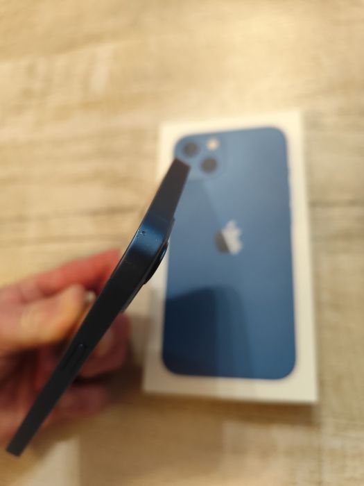 Телефон Ipnone 13