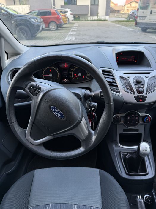 Ford Fiesta 2011 benzina