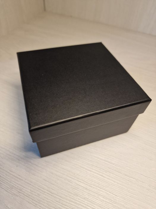 Серебряная монета Кувшинка