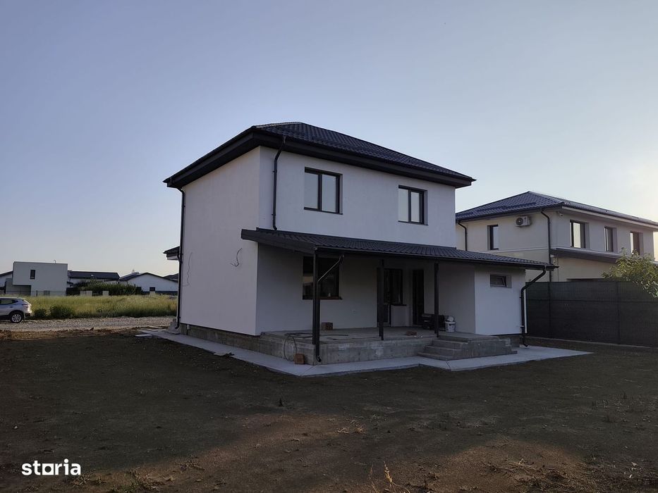 FARA COMISIOANE casa cu 4 camere 3 bai P+1+pod terasa cam tehnica beci