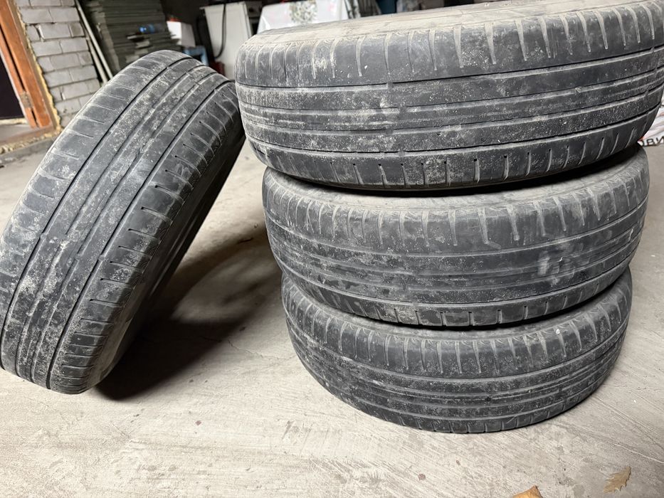 Продам диски с шинами от кобальта