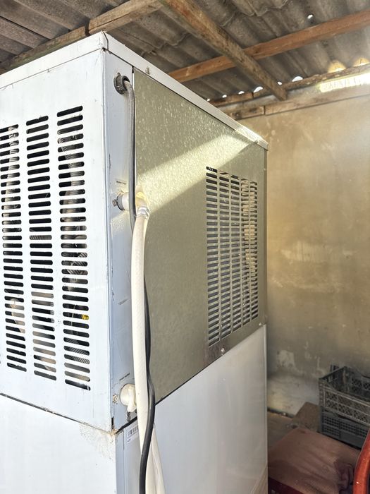 Ледогенератор продаеться