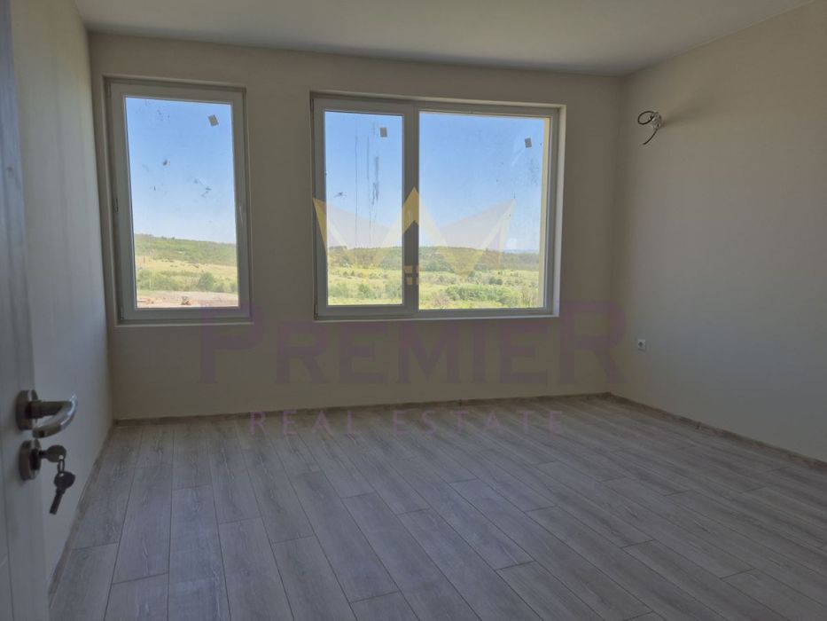 Продава се Четиристаен апартамент в Бургас, Меден рудник - зона Д - 133 кв.м за 1353 €/кв.м - Снимка #10