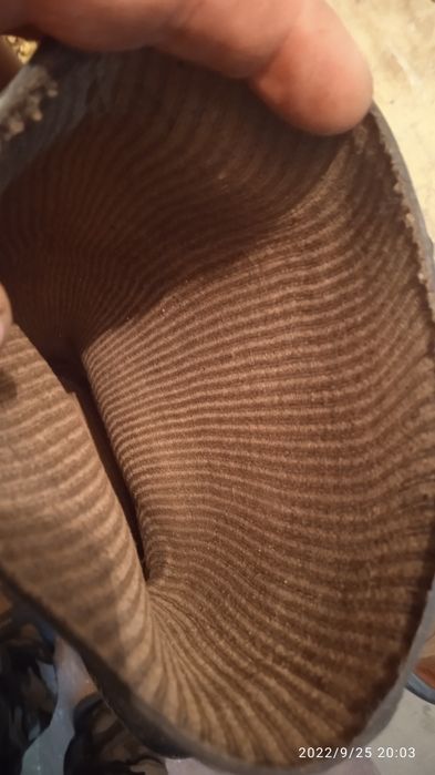 Продам резиновые сапоги