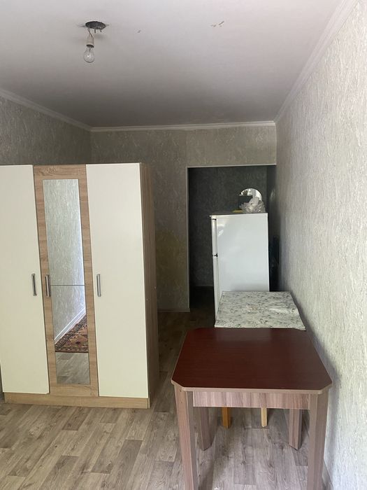 Продаетса квартира в общежитий
