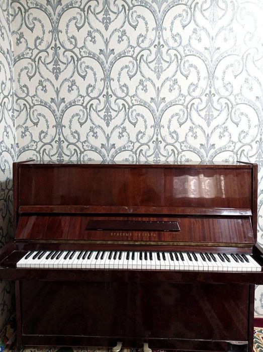 FortePiano sotiladi. Holati yaxshi.
