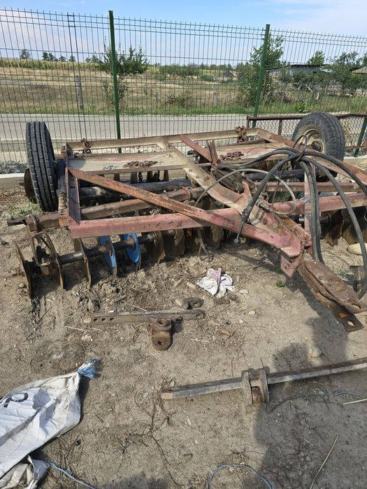 Vând disc și presă/balotieră gallignani model 2500