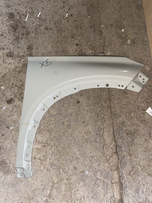 Крыло Чанган X5 Changan X5 левое правое крылья