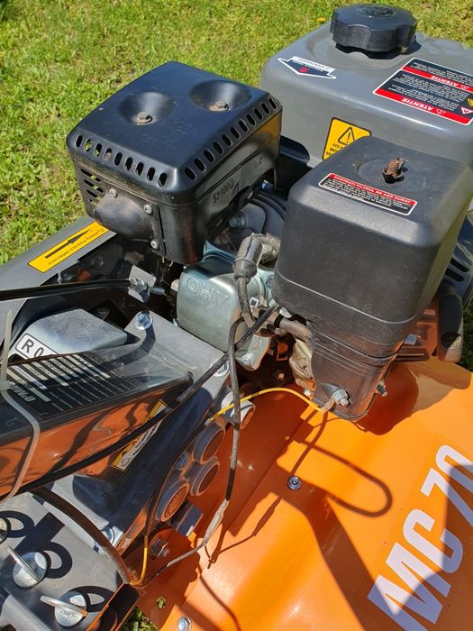 Vand Motocultor Omac MC70, 7 cp, cu accesorii. GRATUIT Mașina de tuns iarbă manuală Bosch