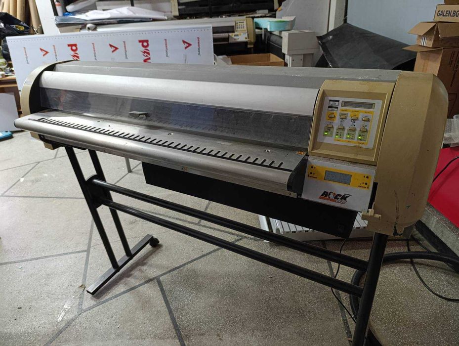 2 броя солвентни принтери за части Mutoh Rock HOpper 7 и 38