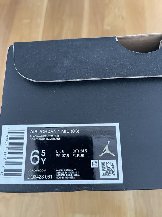 Nike Air Jordan (marime 39)