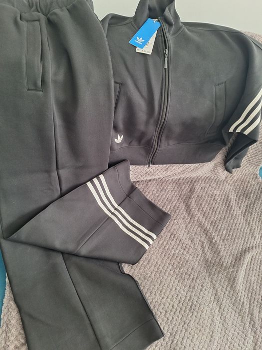 Costum Adidas,XS,nou