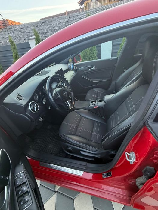 Mercedes-Benz CLA220