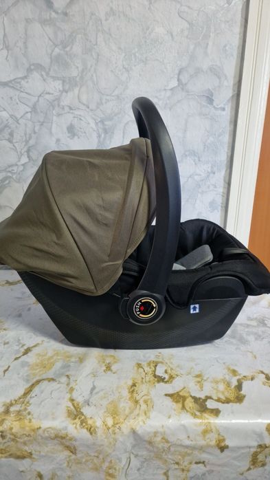 Продам автолюльку