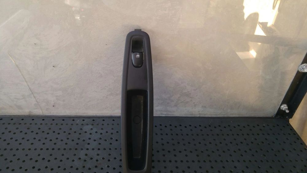 Buton geam stanga spate renault kadjar ha hl 829508687r 156088770