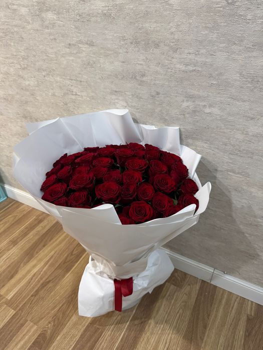 Цветы  свежие 51 роз