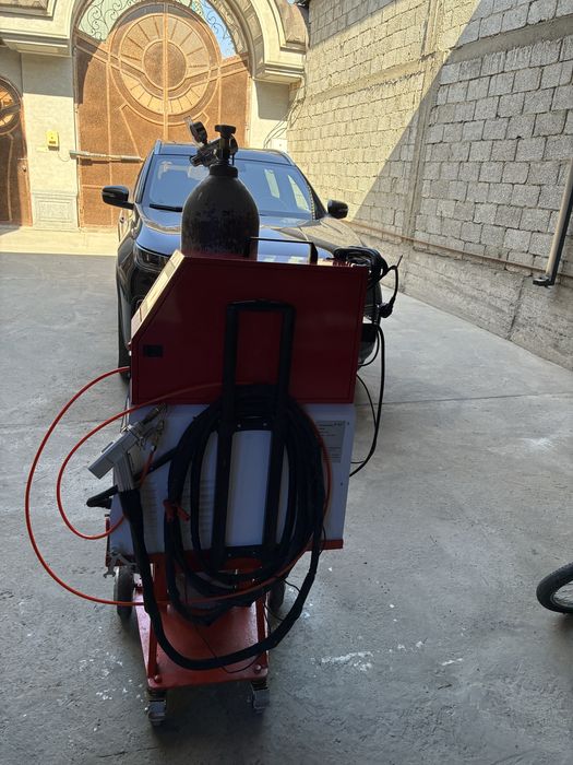 Продаеться сварочный аппарат Laser 1500W