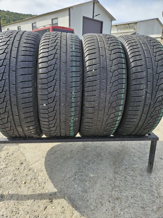 Vând anvelope iarna 215/60/16 215/60r16 HANKOOK