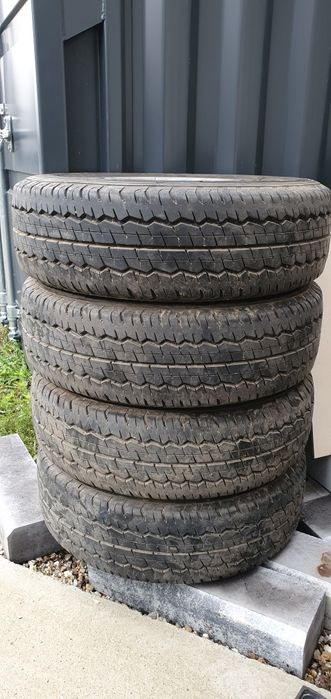 195 65 16 C dunlop- cu jante tabla 5×120