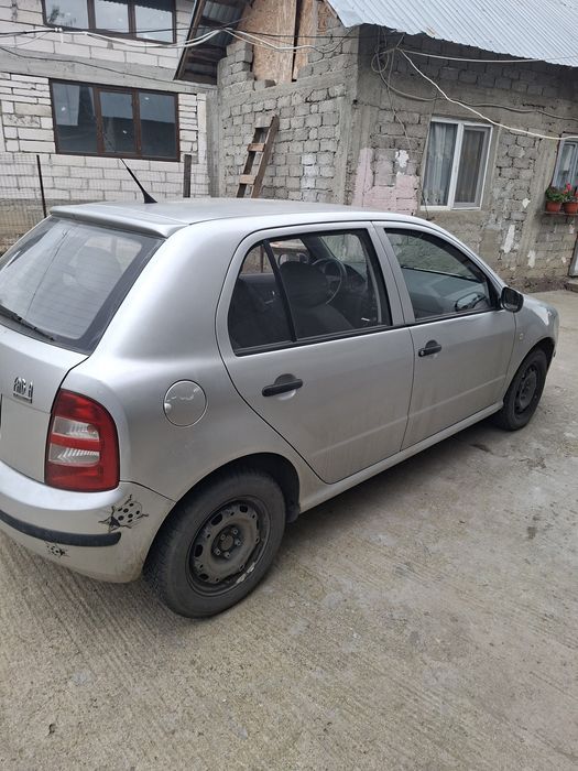 Vând skoda fabia 1.2 2003