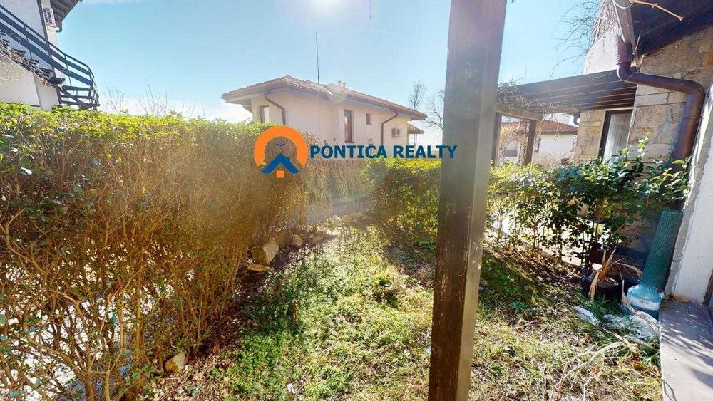 Тристаен в с. Кошарица к-с Бей Вью Вилас