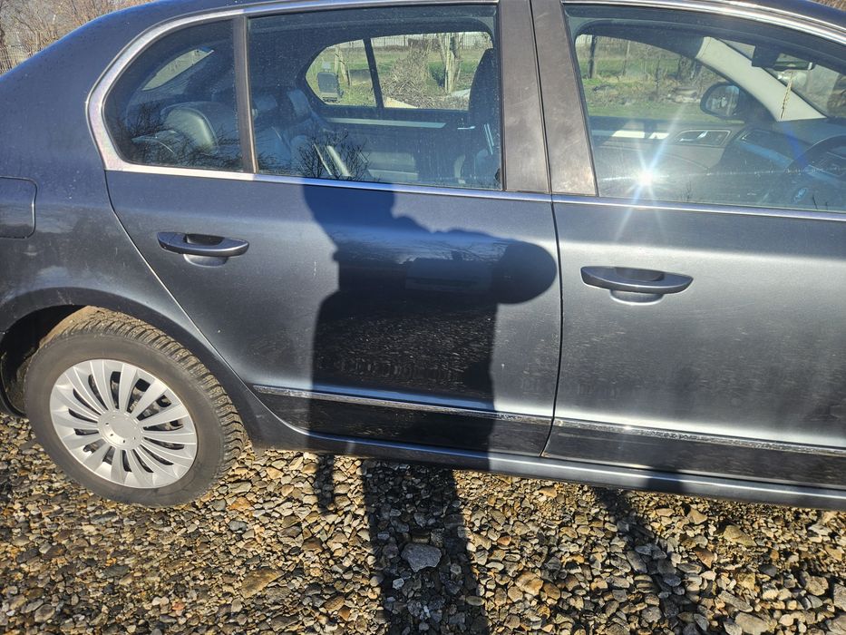 Usa dreapta spate Skoda superb 2 facelift sedan an 2014