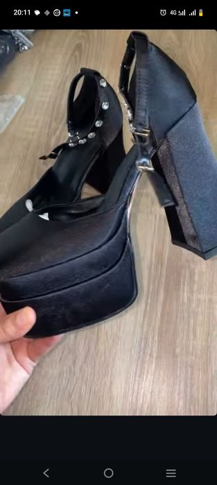 Ayollar tuflisi 38 razmerda xitoydan zakas qilngan yengi