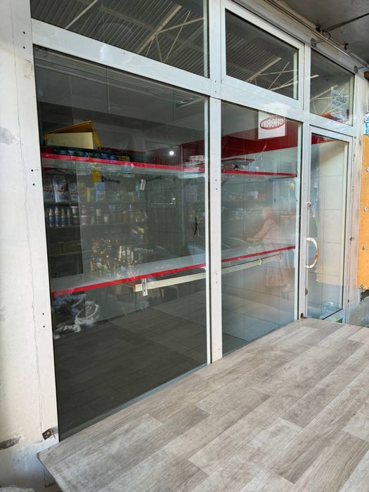 Сдается в аренду проходное помещение или продается