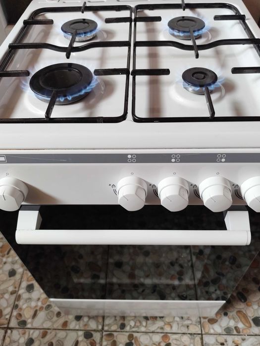 aragaz VORTEX e nou folosit de citeva ori sa inlocuit cu plita electrica