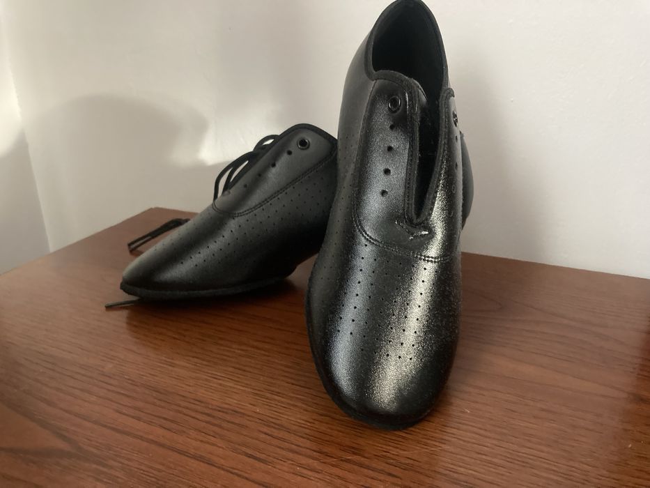 Pantofi dans sportiv latino