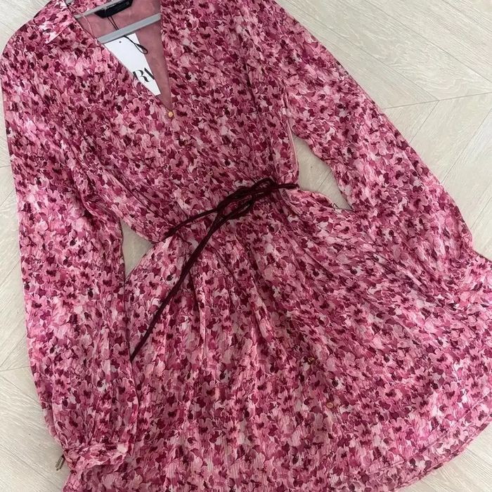 Рокля Zara в розов цвят с колан