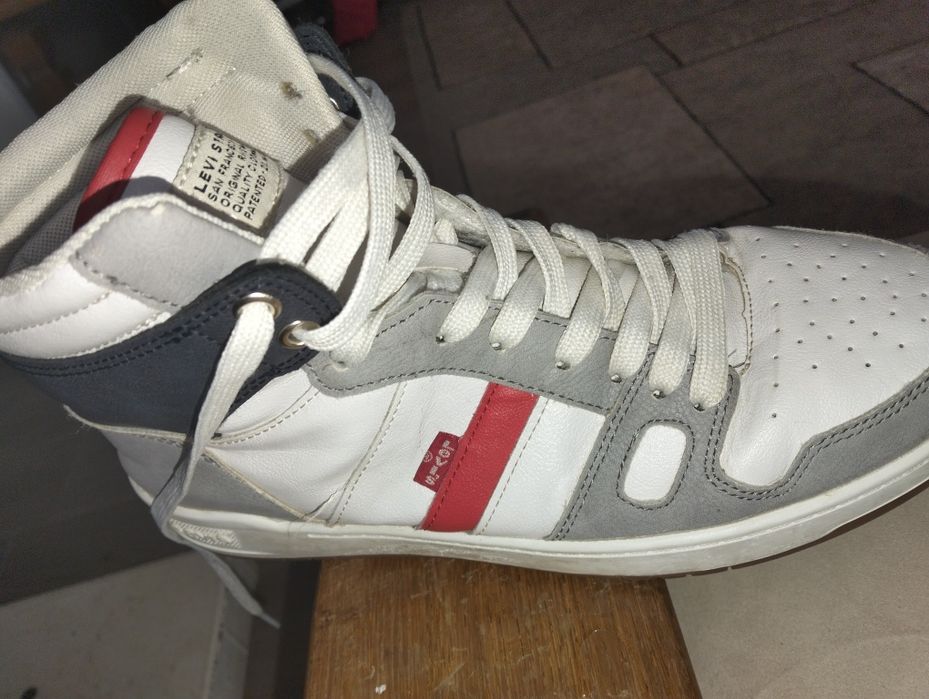 Papuci barbati Levi's