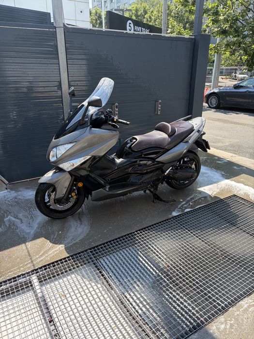 Vand schimb Yamaha Tmax 500