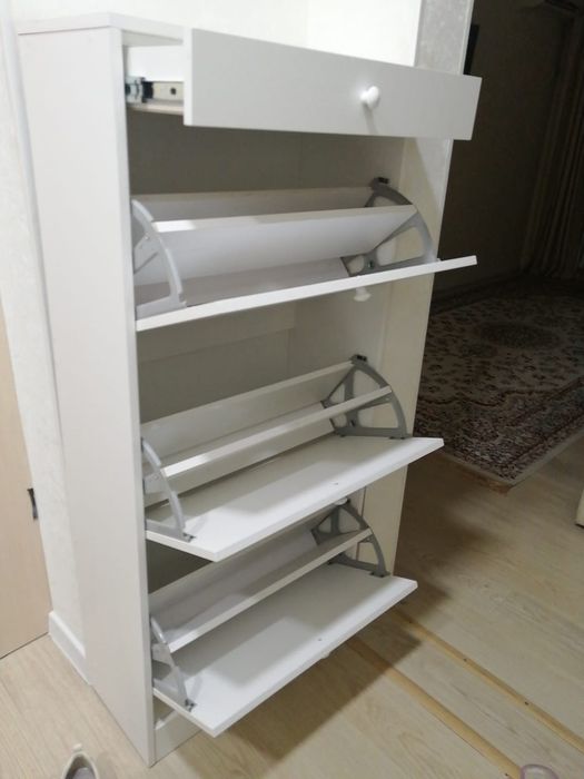 Продается шкаф обувница