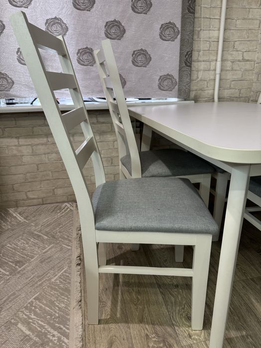 Продам стол со стульями