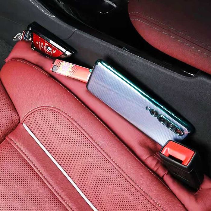 Възглавнички за запълване на празнини между седалките в автомобила