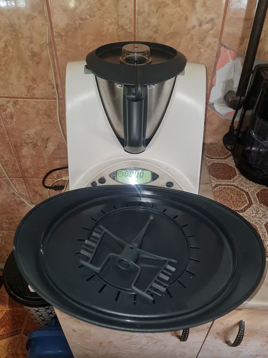 BIMBY TM 31 robot profesional ( face si minare ) in perfecta stare