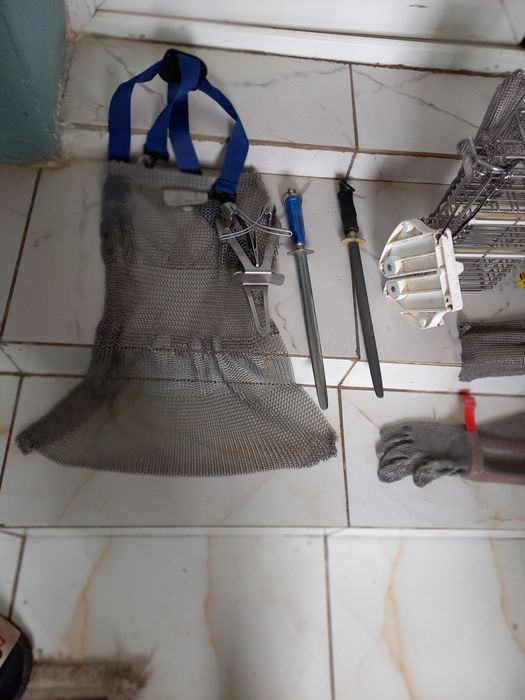 Vând tot ce se vede în poza