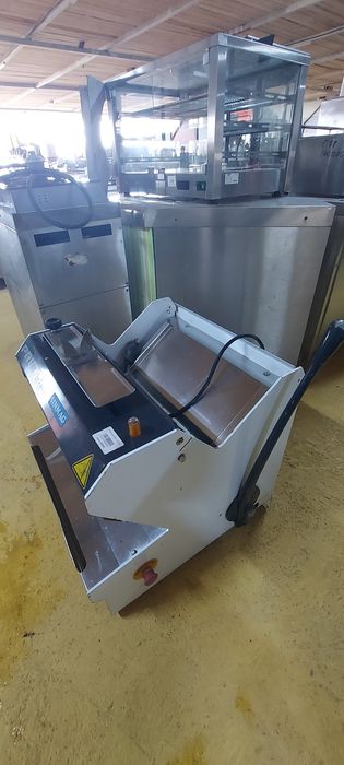 Хлеборезка, нож для хлеба