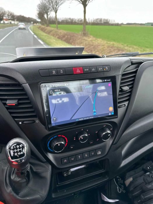 Navigatie Android Iveco Daily 2013-2021 - CarPlay AndroidAuto QLed