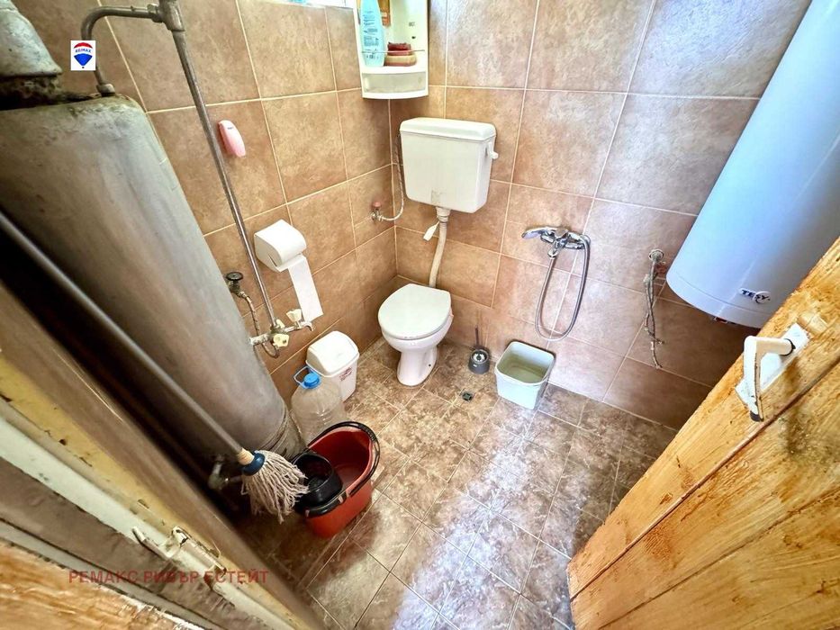 Къща с двор за продажба в гр. Две могили