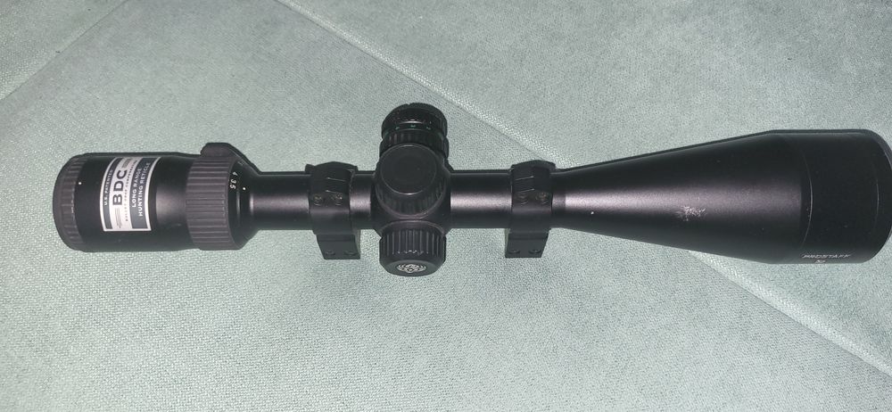 Luneta vanatoare Nikon