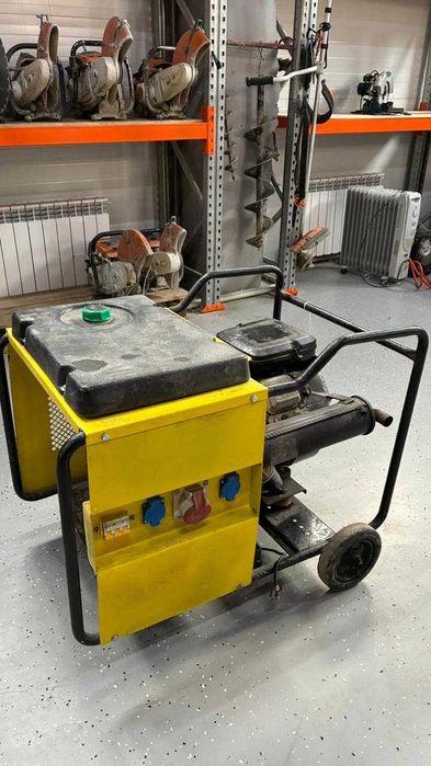 Продается генератор Aksa 8кВт бензиновый