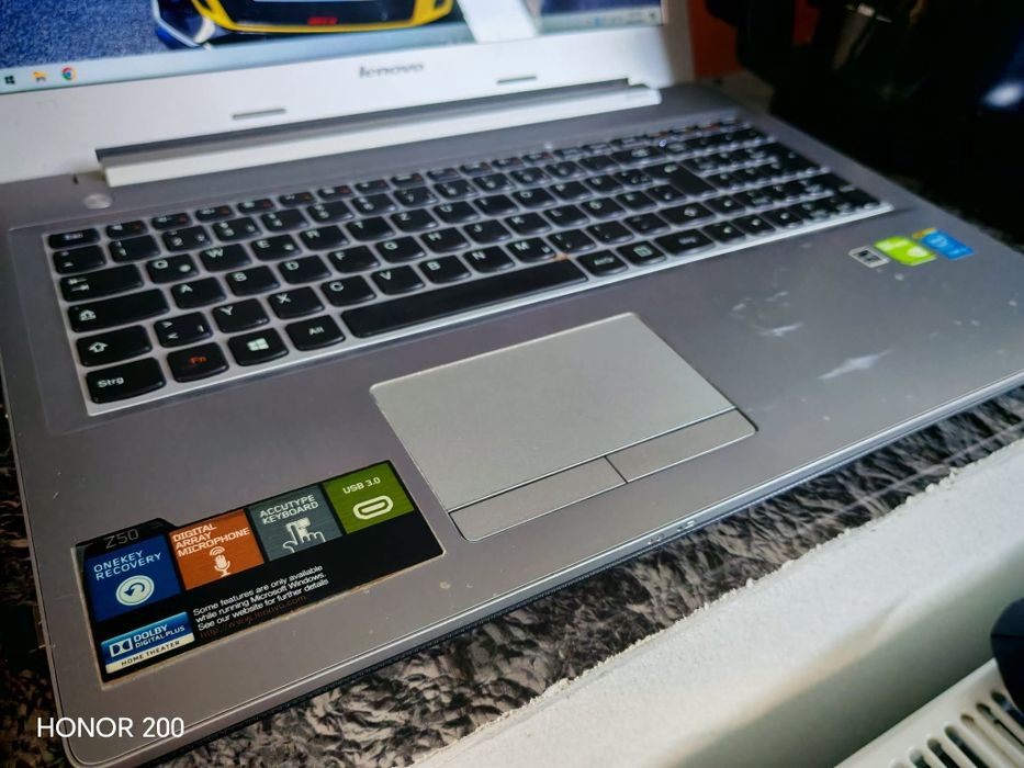 Laptop lenovo gaming i5